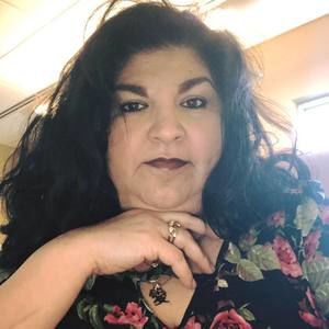 Meet your Posher, Christine